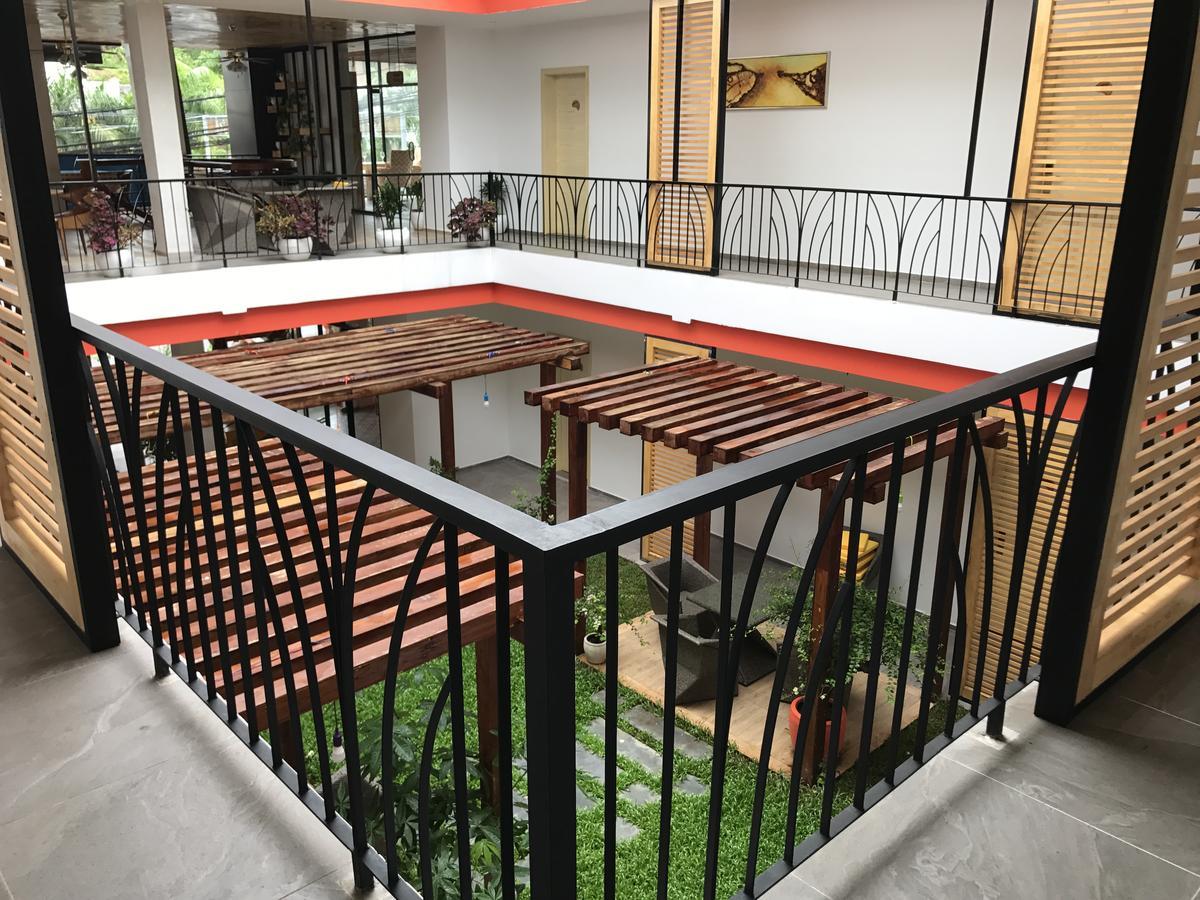 Benny'S City Hotel Sihanoukville Exteriör bild